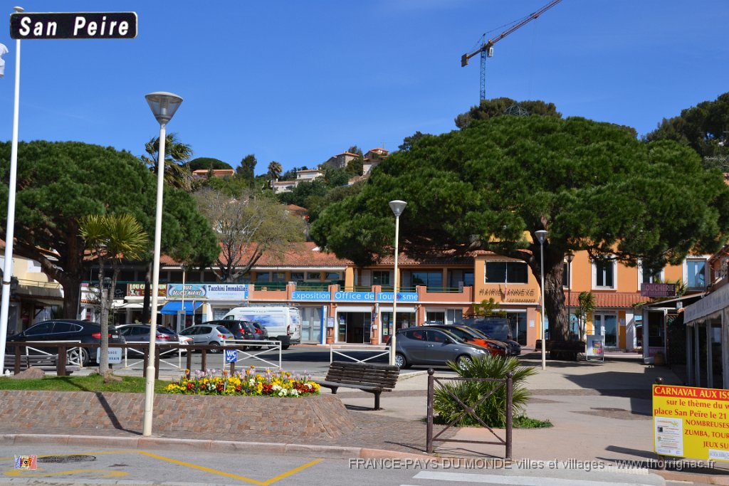 San Peire bis 9 copie.jpg - San Peïre - Le village. 02 avril 2015.